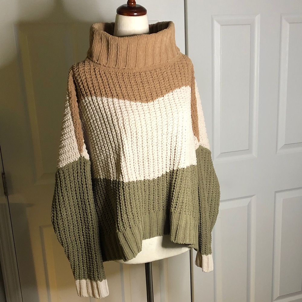 POL Colorblock Turtleneck Sweater in Tan, Cream, and Green